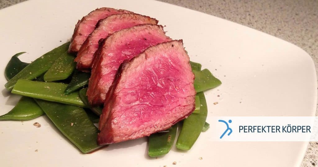 Saftiges Steak mit grünen Bohnen - Perfekter Körper