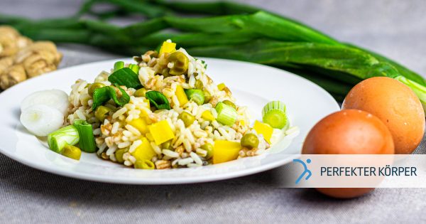 Reis mit Gemüse und Ei